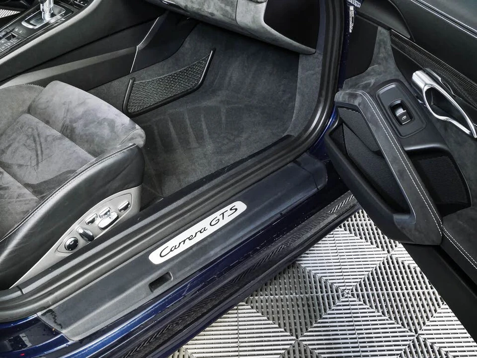 2018 Porsche 991 Carrera GTS - Image 22 of 31