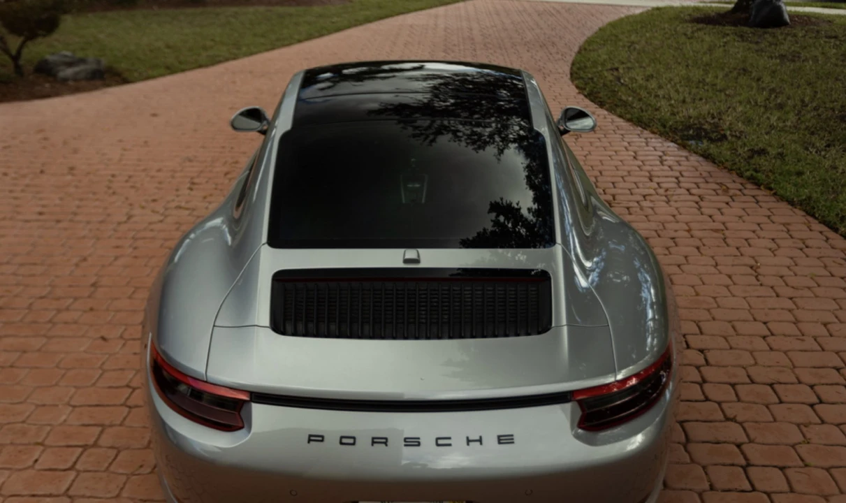 2018 Porsche 991 Carrera GTS - Image 19 of 31