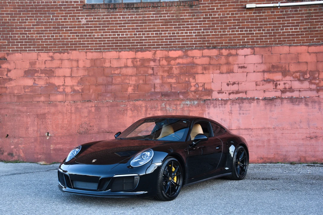 2018 Porsche 991 Carrera GTS - Image 2 of 31