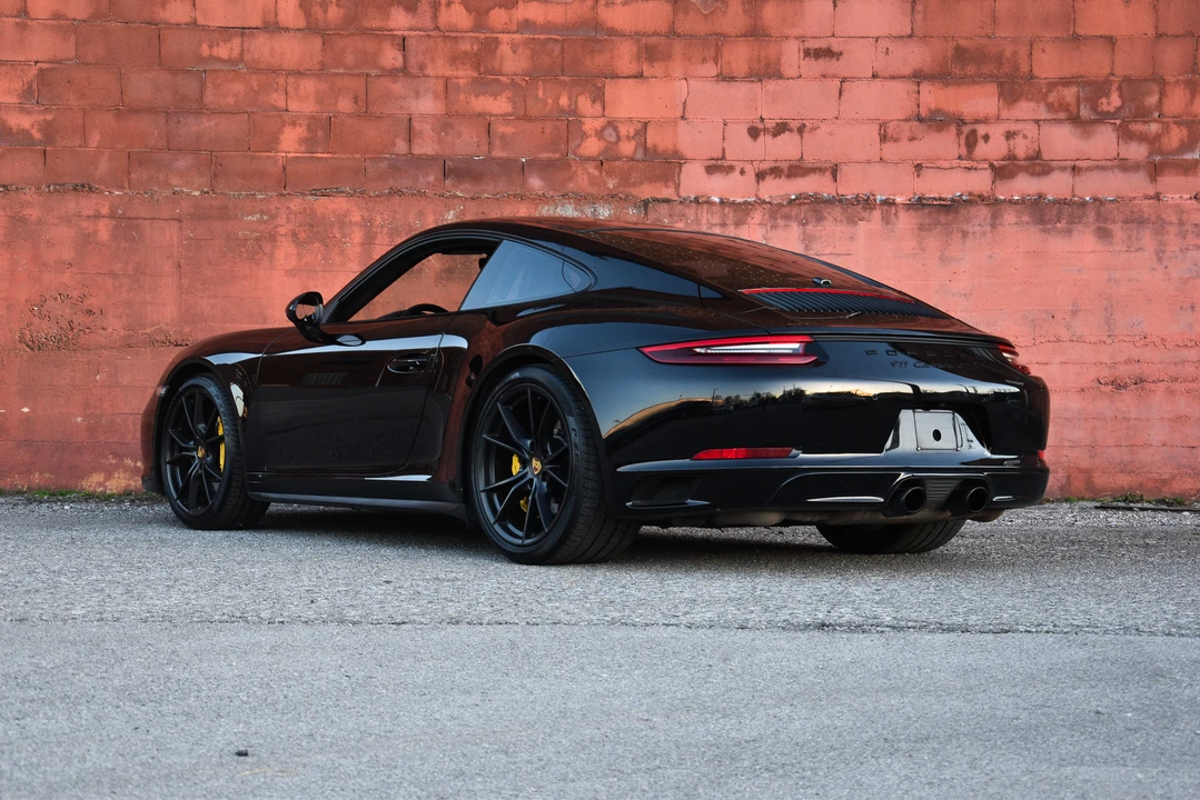 2018 Porsche 991 Carrera GTS - Image 14 of 31