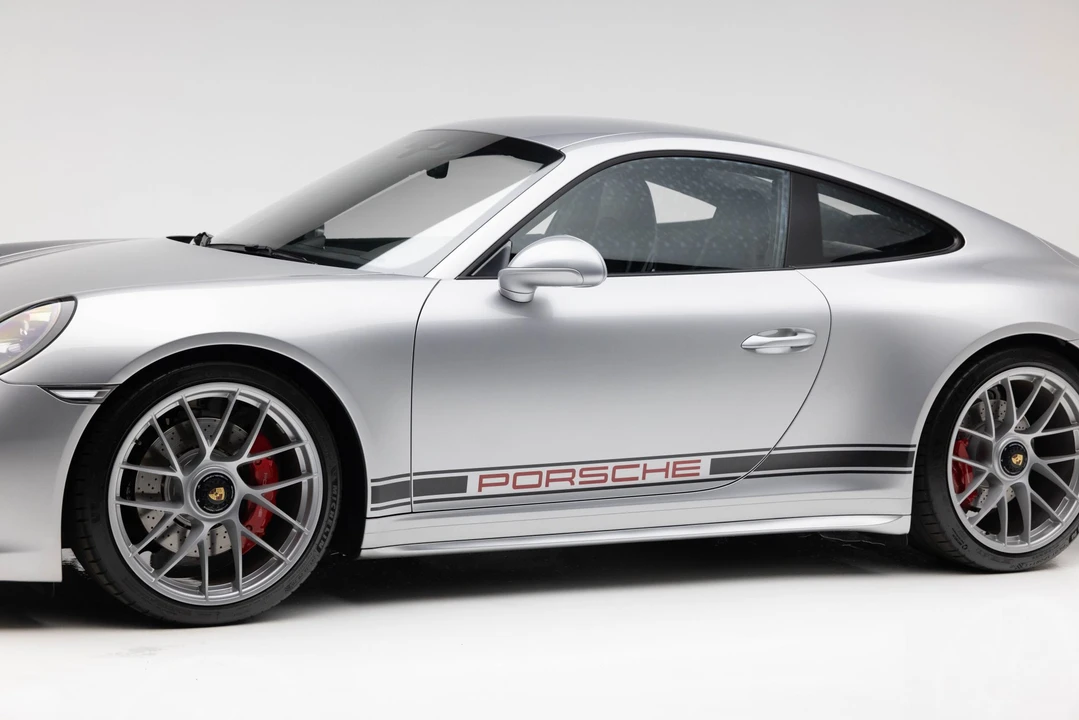 2018 Porsche 991 Carrera - Image 26 of 31