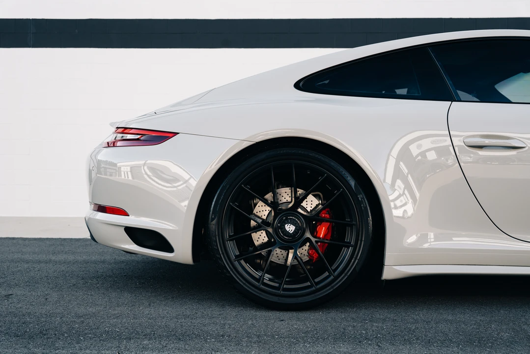 2018 Porsche 991 Carrera GTS - Image 16 of 31