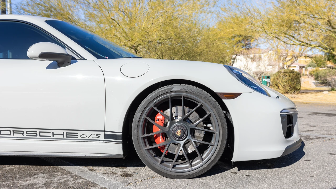 2018 Porsche 991 Carrera GTS - Image 14 of 31