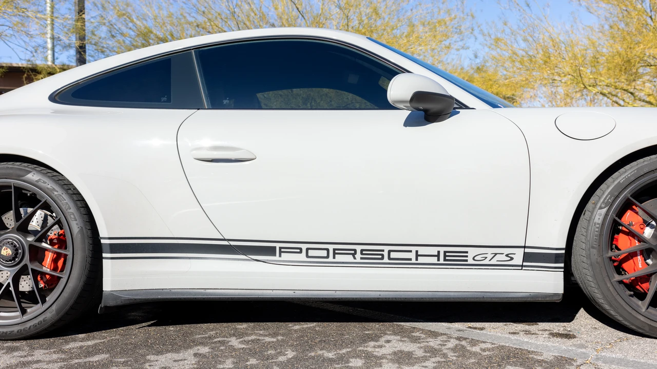 2018 Porsche 991 Carrera GTS - Image 13 of 31