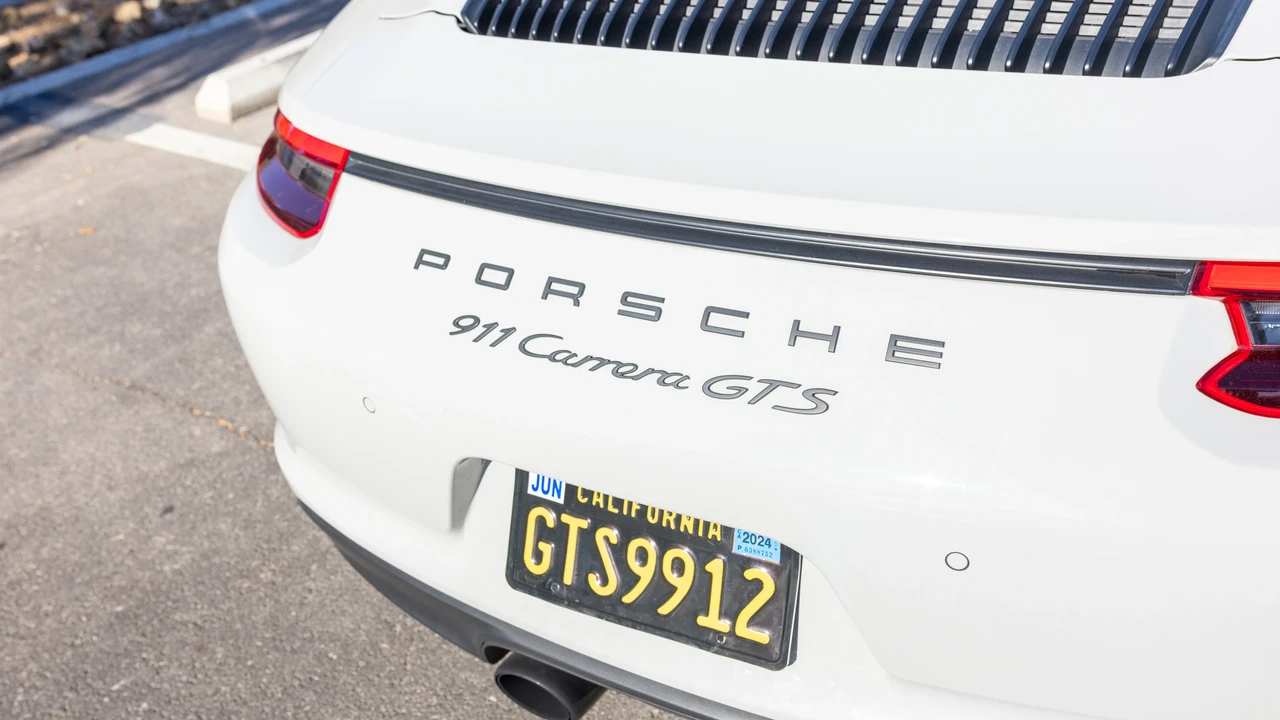 2018 Porsche 991 Carrera GTS - Image 27 of 31