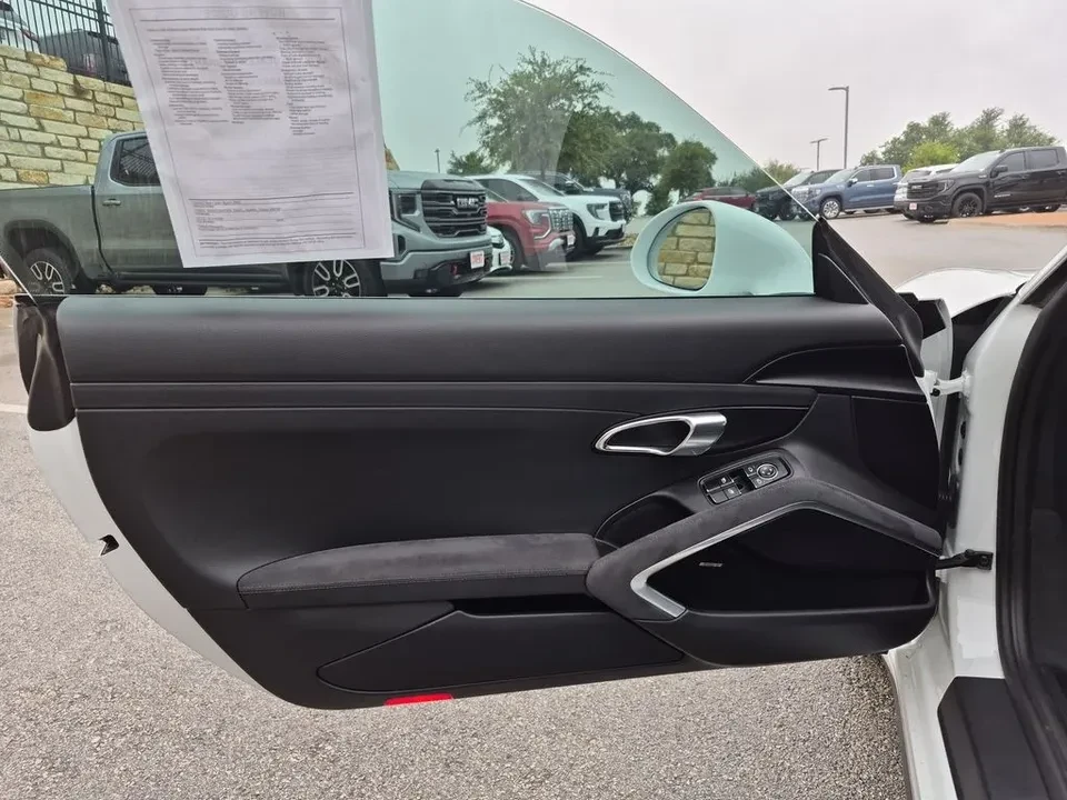 2018 Porsche 991 Carrera GTS - Image 9 of 20