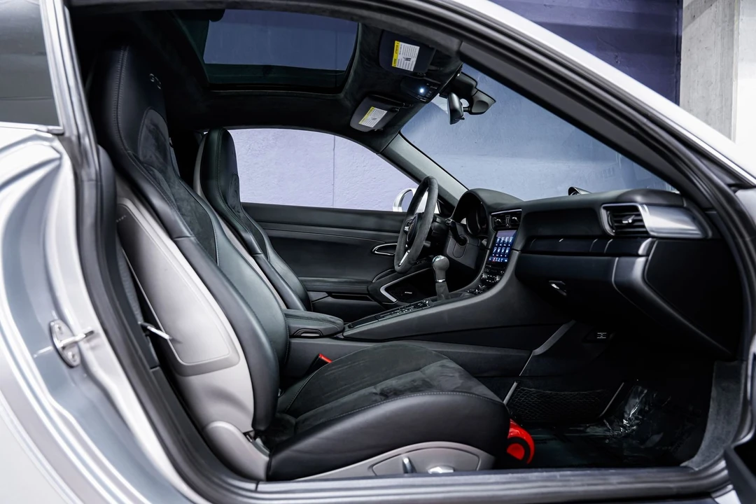 2018 Porsche 991 Carrera GTS - Image 28 of 31