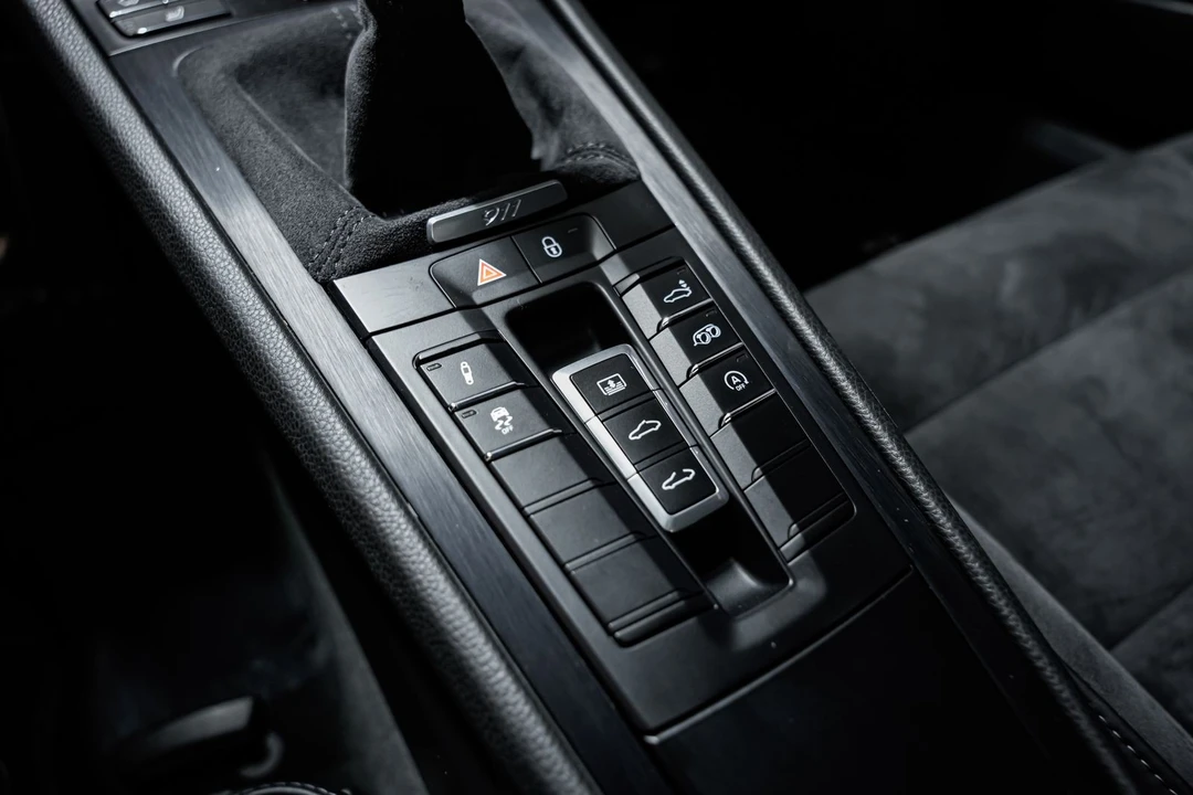 2018 Porsche 991 Carrera GTS - Image 15 of 31