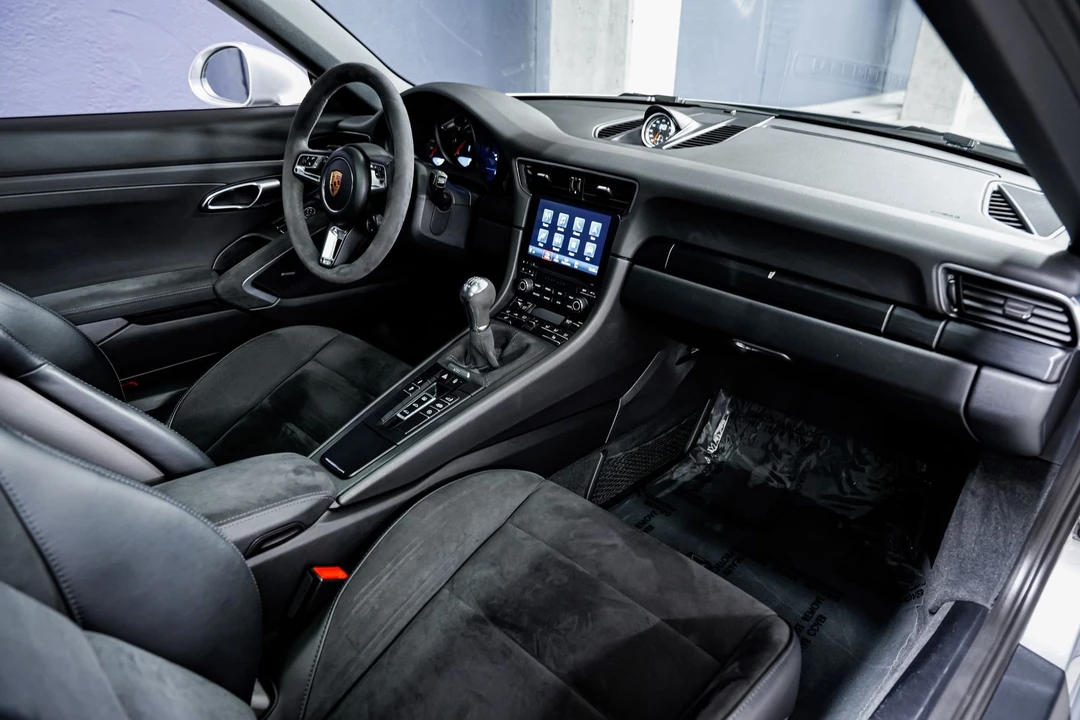 2018 Porsche 991 Carrera GTS - Image 29 of 31
