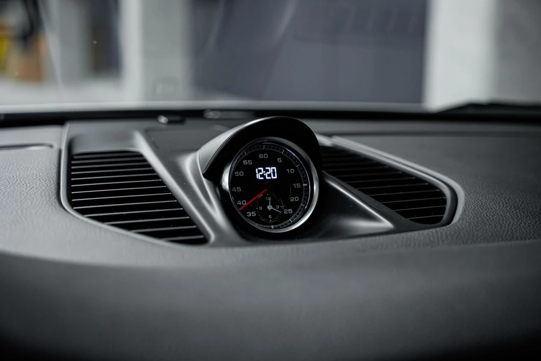 2018 Porsche 991 Carrera GTS - Image 12 of 31