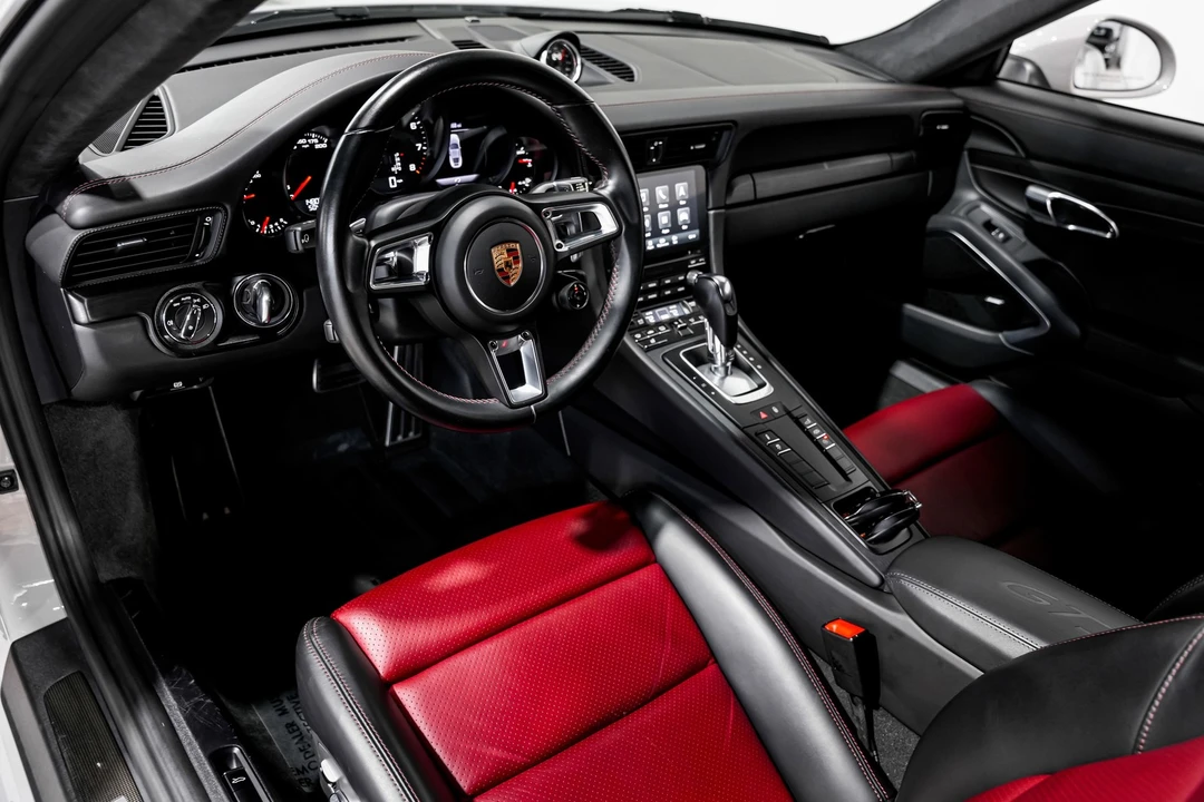2018 Porsche 991 Carrera GTS - Image 9 of 12