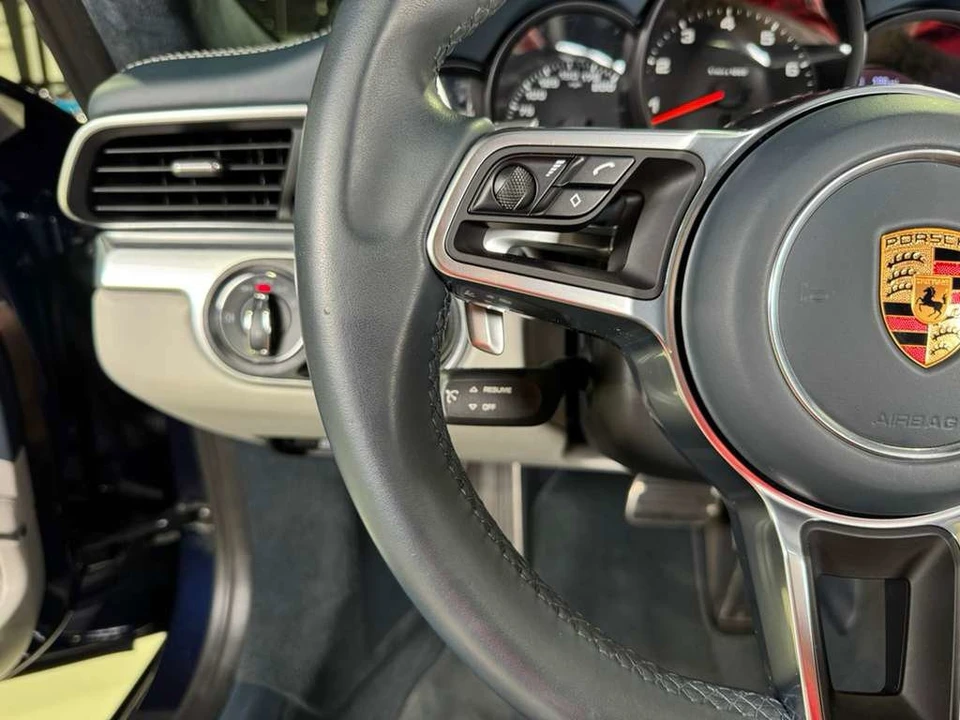 2018 Porsche 991 Carrera - Image 17 of 21
