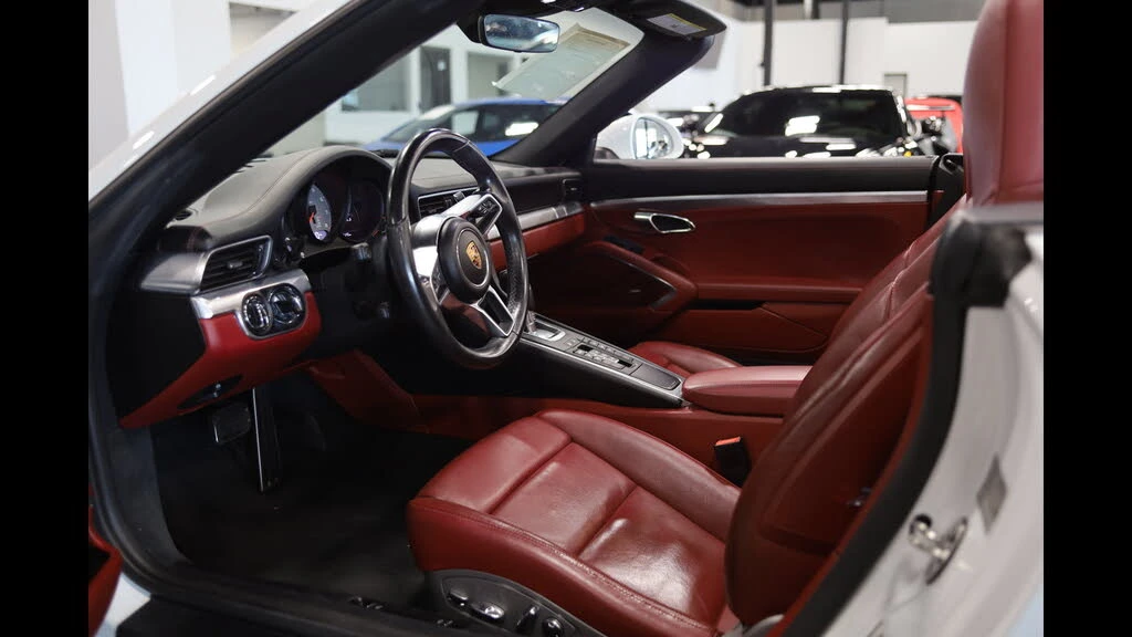 2018 Porsche 991 Carrera S - Image 14 of 31