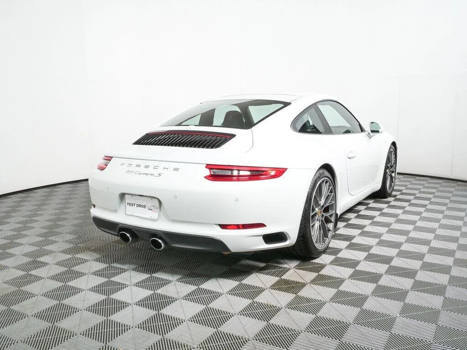 2018 Porsche 991 Carrera S - Image 26 of 31