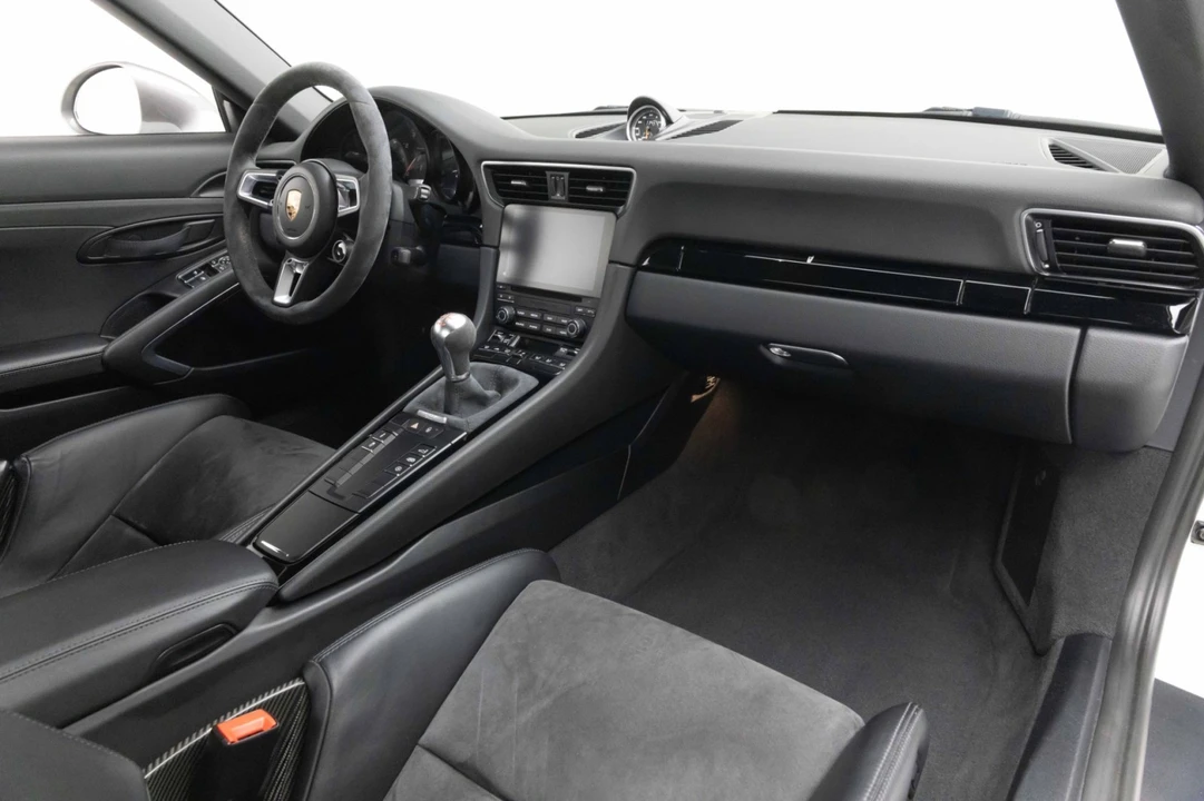 2018 Porsche 991 Carrera T - Image 2 of 31