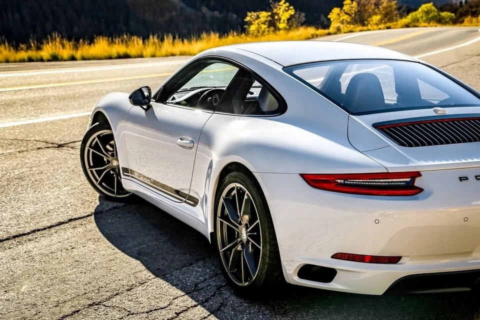 2018 Porsche 991 Carrera T - Image 5 of 20