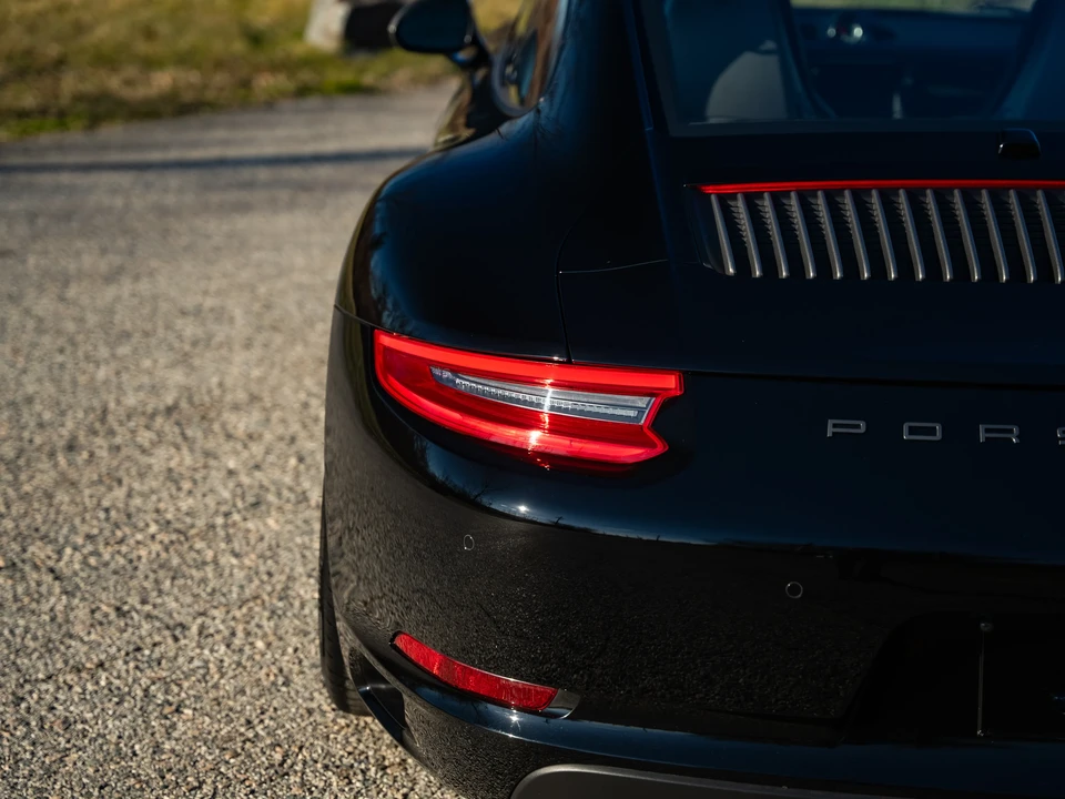 2018 Porsche 991 Carrera T - Image 13 of 31