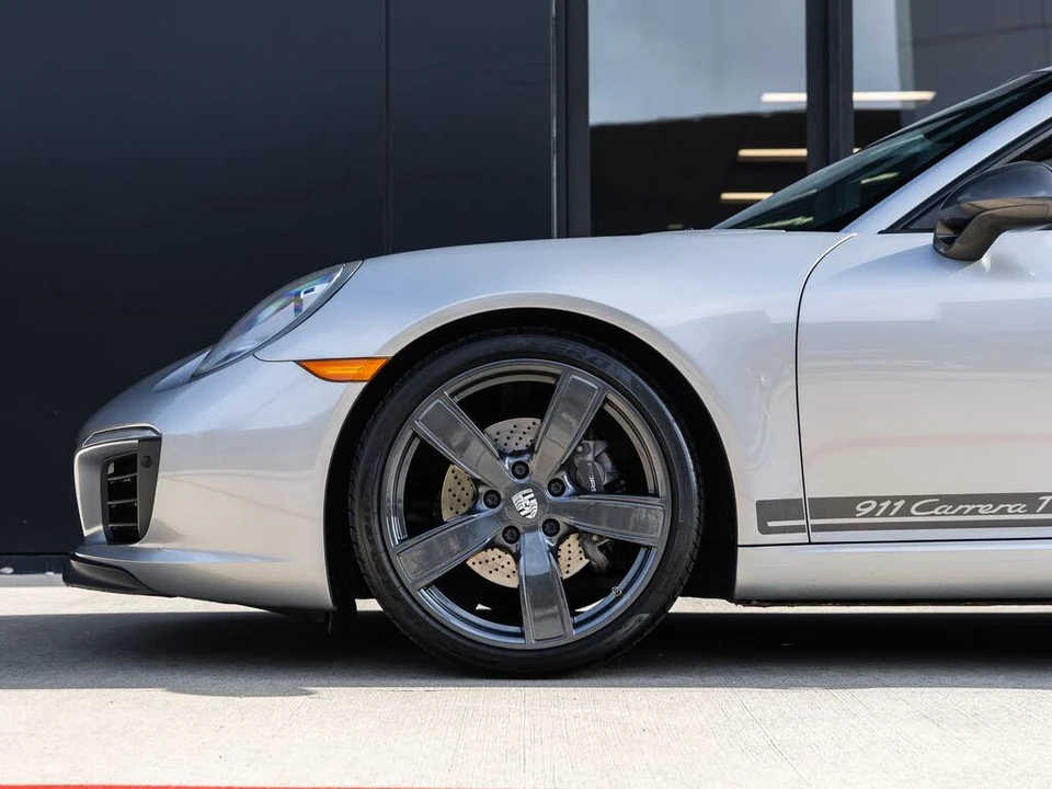 2018 Porsche 991 Carrera T - Image 13 of 31