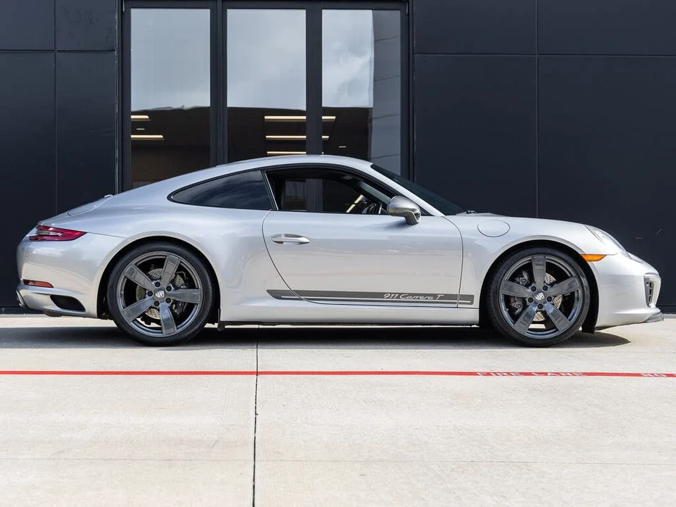 2018 Porsche 991 Carrera T - Image 12 of 31
