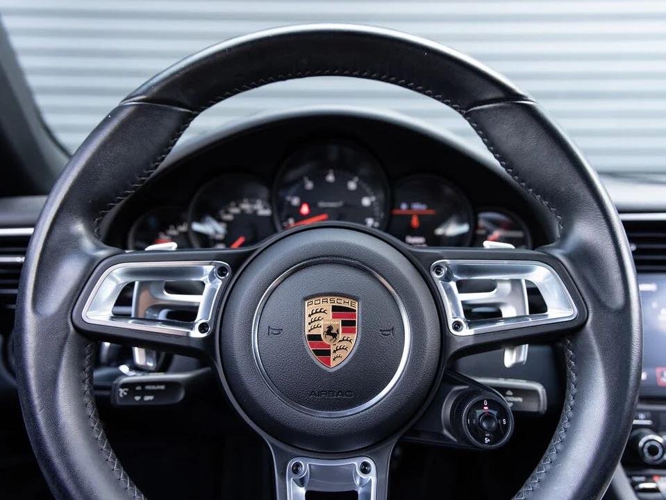 2018 Porsche 991 Carrera T - Image 14 of 31