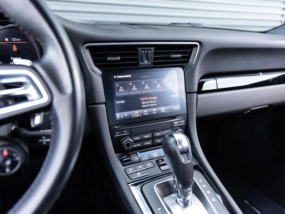 2018 Porsche 991 Carrera T - Image 16 of 31