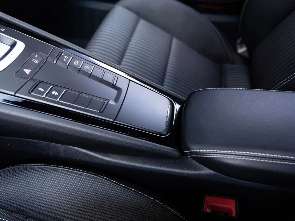 2018 Porsche 991 Carrera T - Image 18 of 31