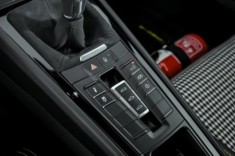2018 Porsche 991 Carrera T - Image 29 of 31