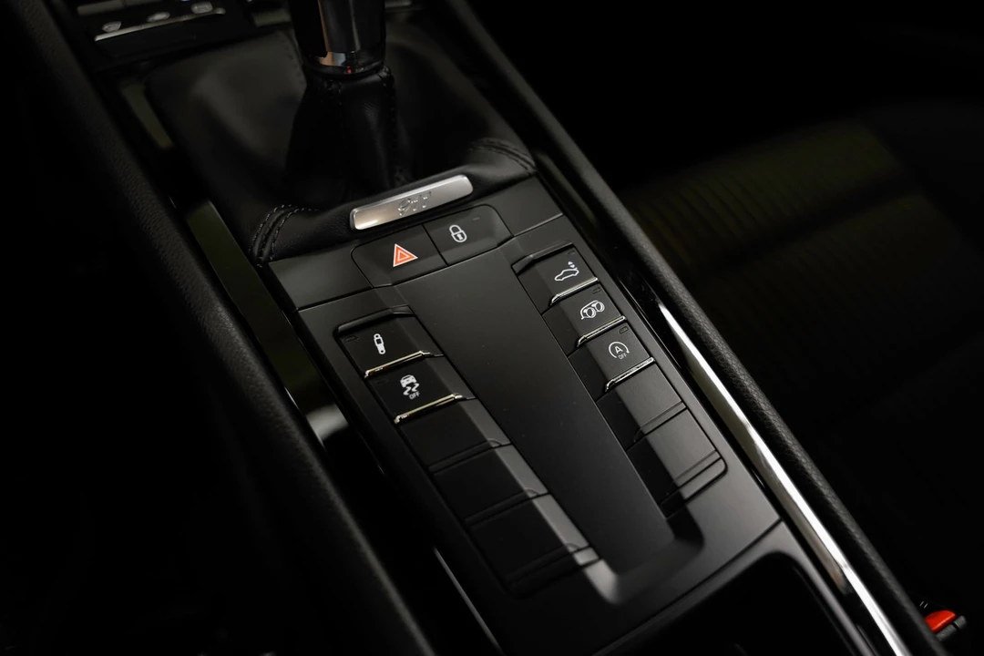 2018 Porsche 991 Carrera T - Image 16 of 31