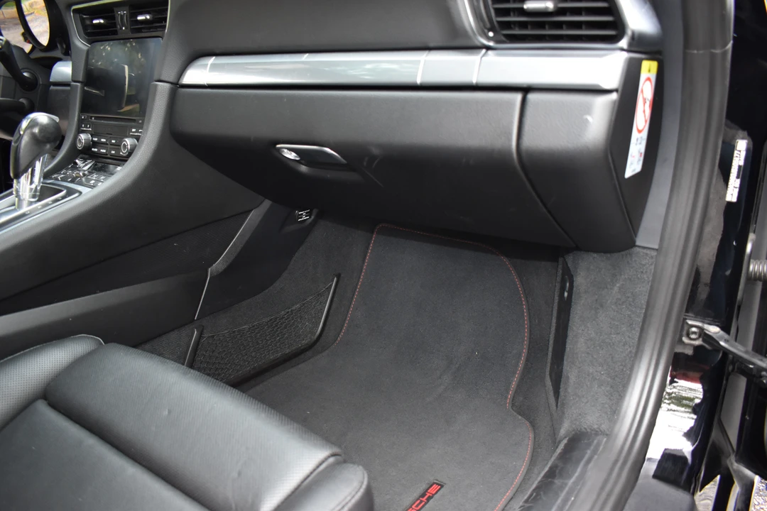 2018 Porsche 991 Carrera - Image 16 of 31