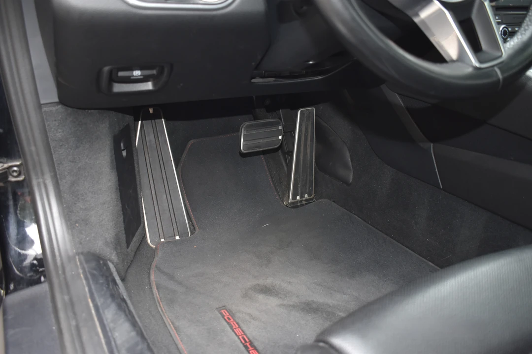 2018 Porsche 991 Carrera - Image 19 of 31
