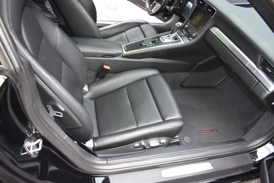 2018 Porsche 991 Carrera - Image 10 of 31