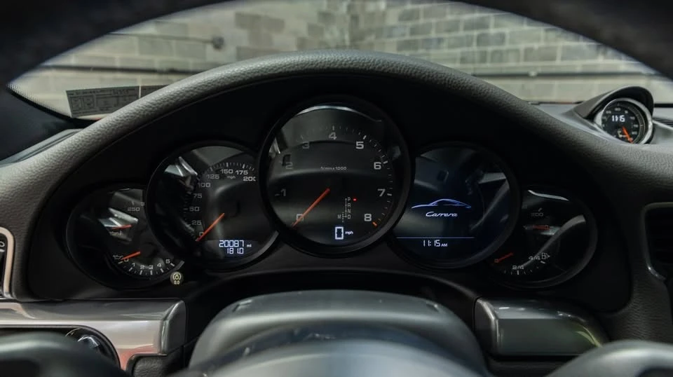 2018 Porsche 991 Carrera - Image 16 of 20