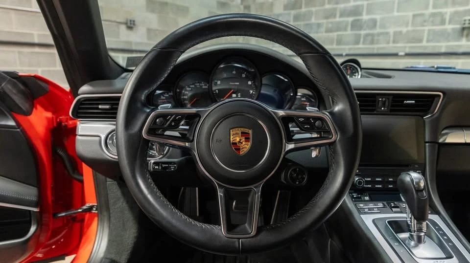2018 Porsche 991 Carrera - Image 15 of 20