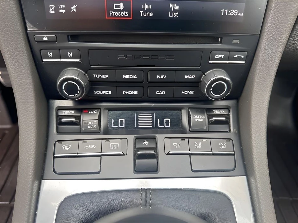 2018 Porsche 991 Carrera - Image 18 of 21