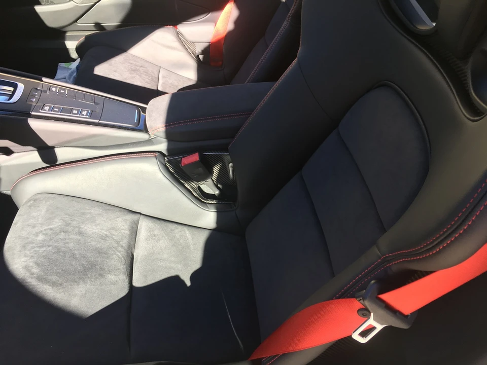 2018 Porsche 991 GT2 RS - Image 2 of 7