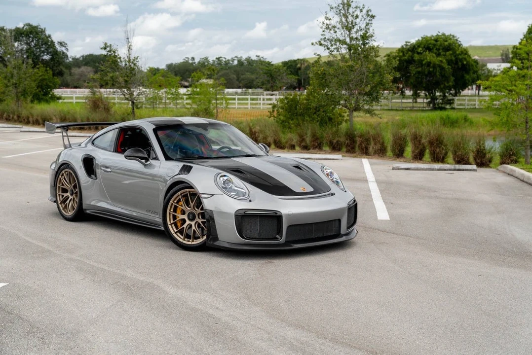 2018 Porsche - Image 12 of 31