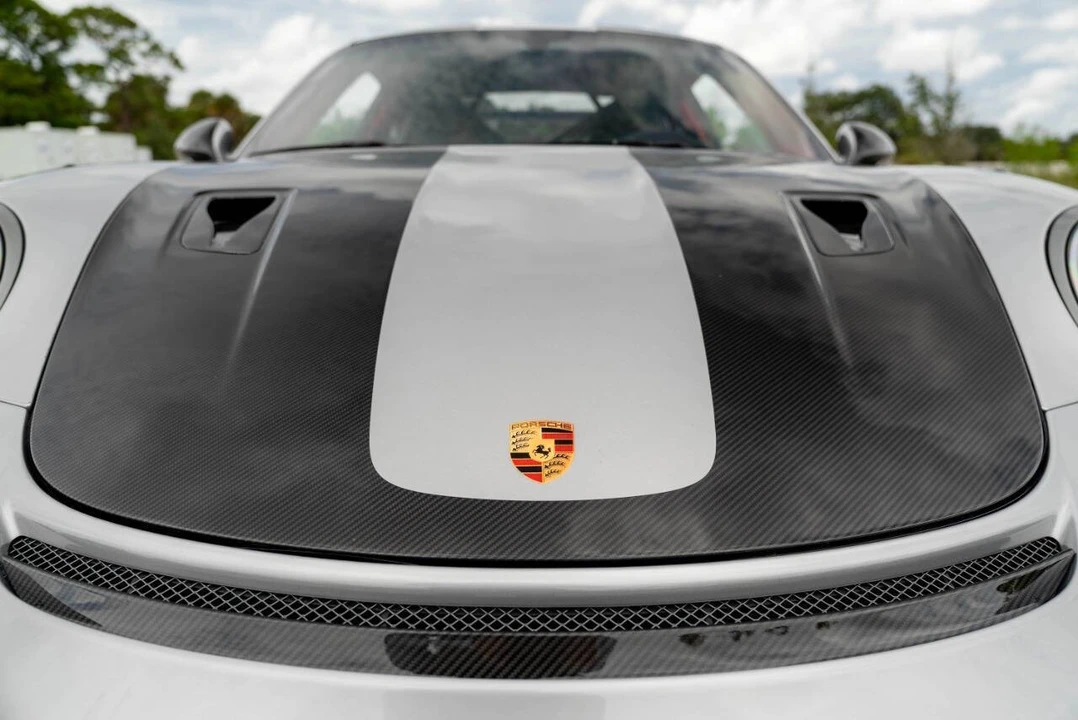 2018 Porsche - Image 22 of 31