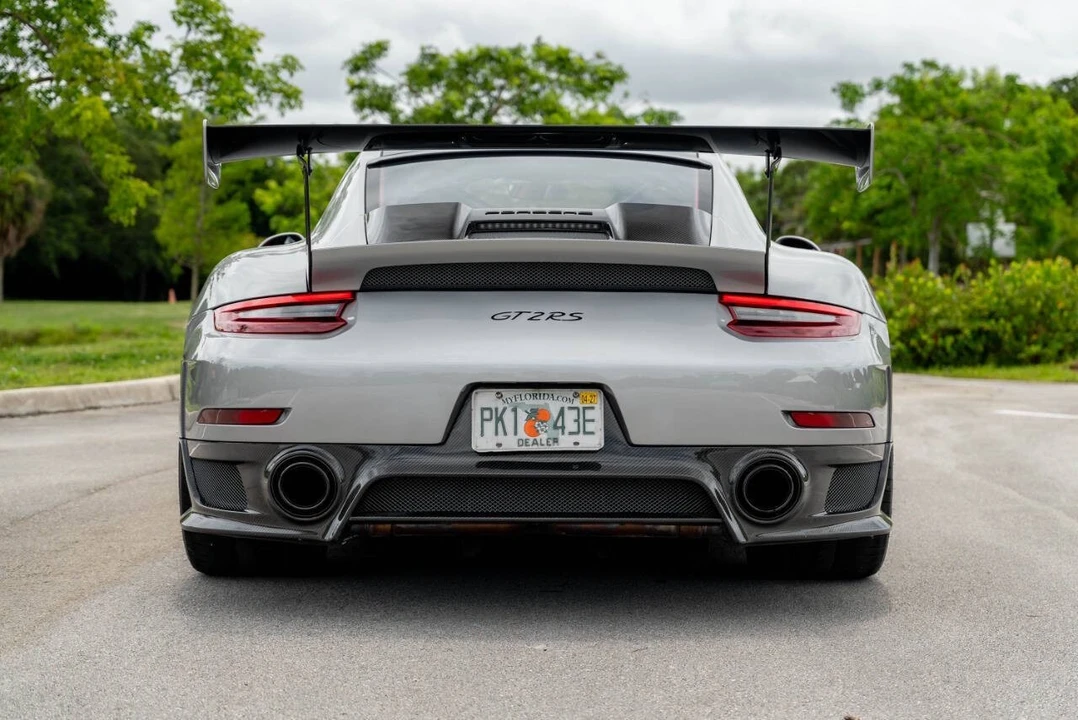 2018 Porsche - Image 7 of 31