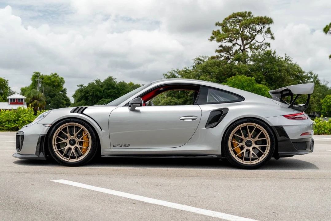 2018 Porsche - Image 5 of 31