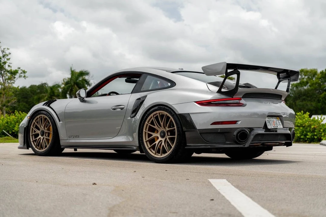 2018 Porsche - Image 6 of 31