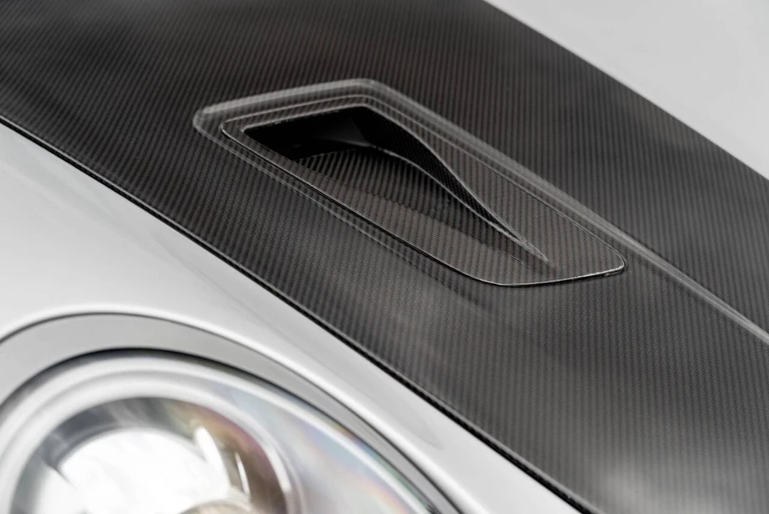 2018 Porsche - Image 23 of 31