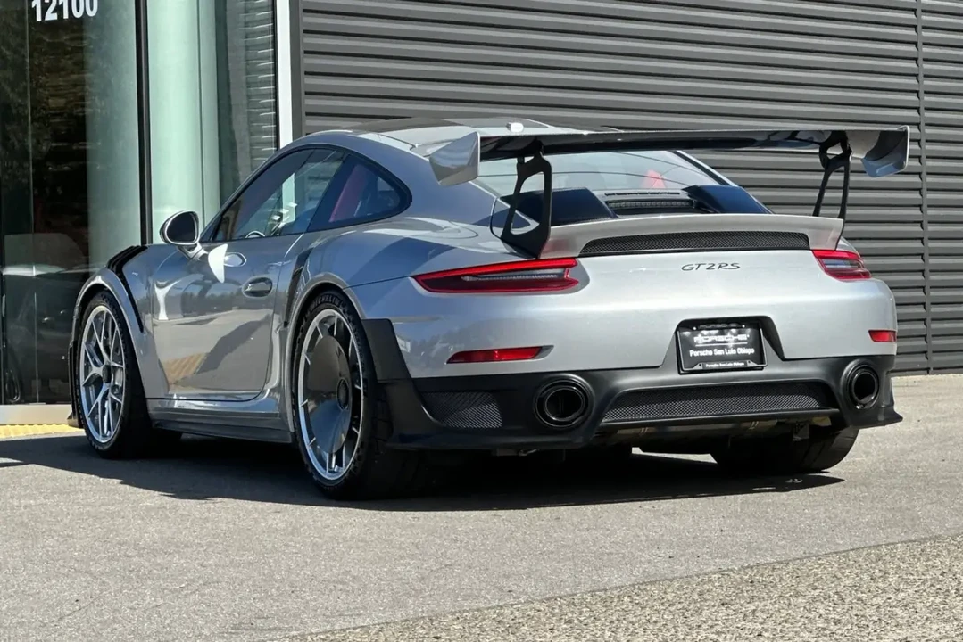 2018 Porsche 991 GT2 RS - Image 3 of 7