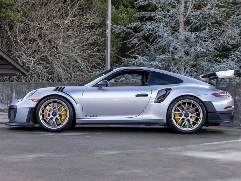 2018 Porsche 991 GT2 RS - Image 2 of 7