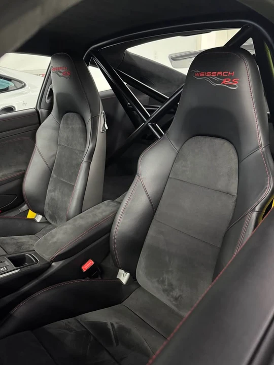 2018 Porsche 991 GT2 RS - Image 4 of 6