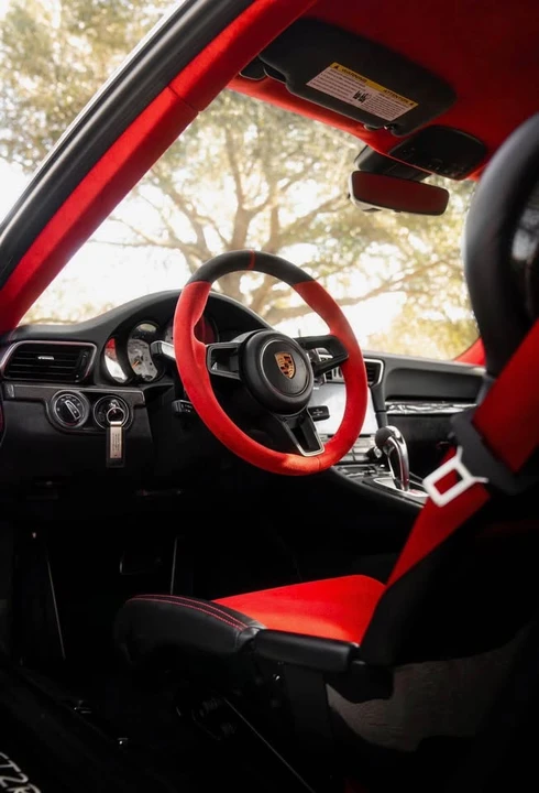 2018 Porsche 991 GT2 RS - Image 7 of 9