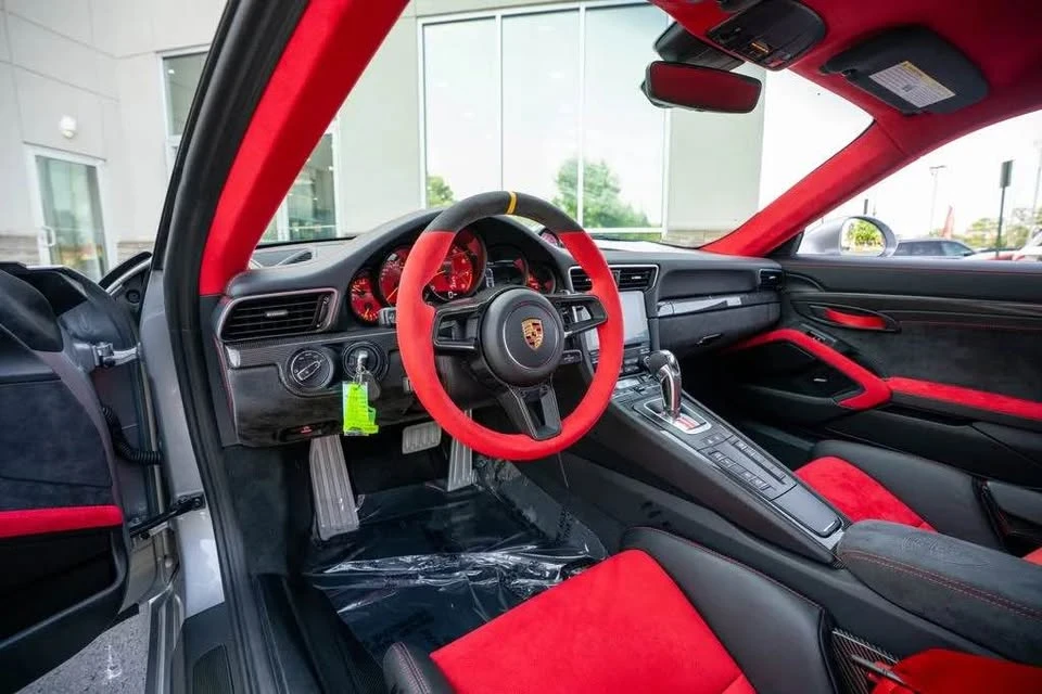 2018 Porsche 991 GT2 RS - Image 10 of 16