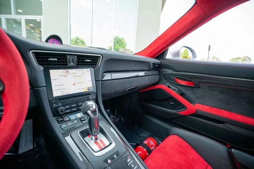 2018 Porsche 991 GT2 RS - Image 12 of 16