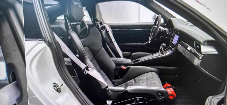 2018 Porsche 991 GT2 RS - Image 12 of 18