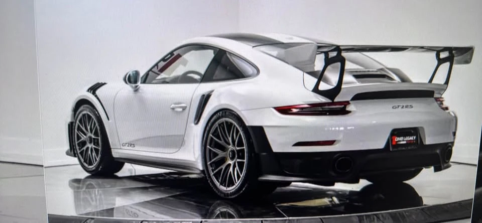 2018 Porsche 991 GT2 RS - Image 7 of 18