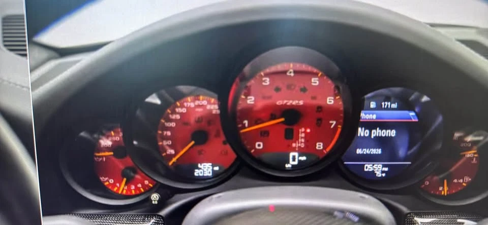 2018 Porsche 991 GT2 RS - Image 10 of 18